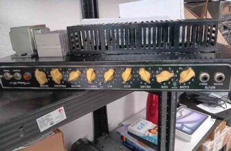 Burgera Vintage V22