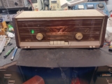 Philips B4X12A 1963 AM FM radio