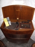 Beau Decca 1947 radiogram